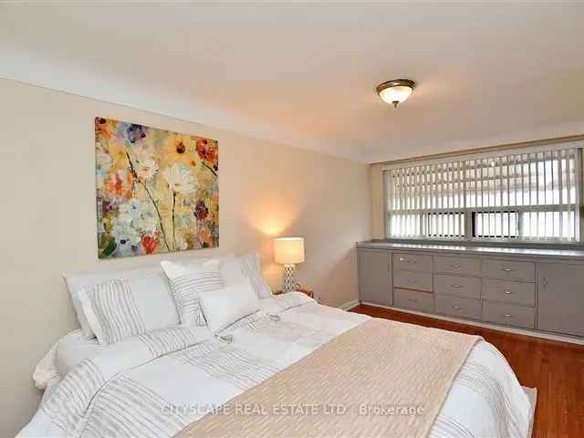 Beautifully Renovated 3-Bedroom House in Hamilton