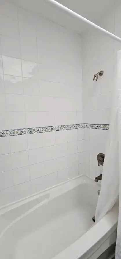 Annex (Bloor & Christie) 1 Bdrm - 2nd Floor w/ Laundry   AC