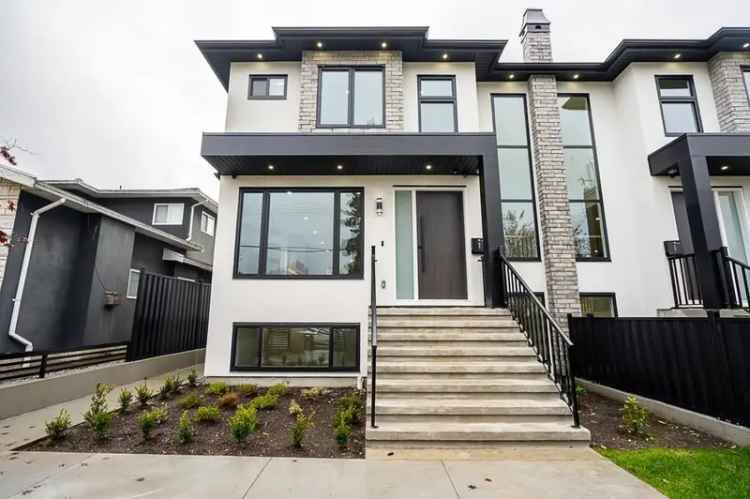 Gorgeous 3-Level 12 Duplex in Parkcrest 2896 sq ft