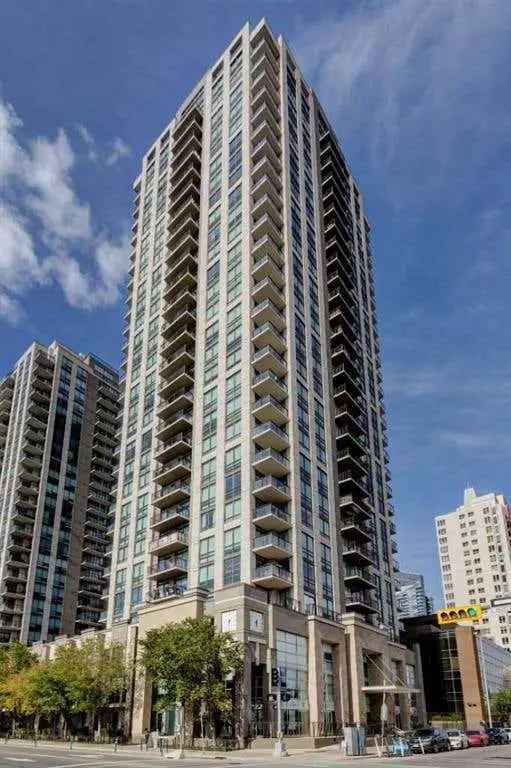 Royal LePage Solutions: Luna Building Condo