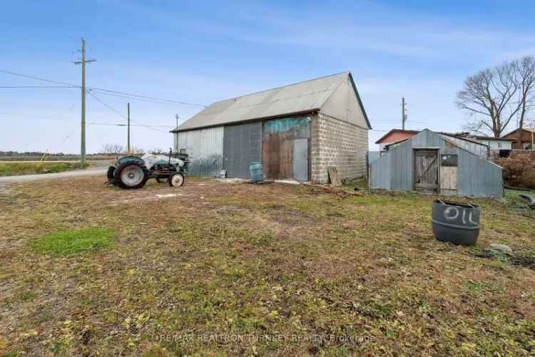 Buy Agricultural Lot Bungalow Near Bradford and Newmarket