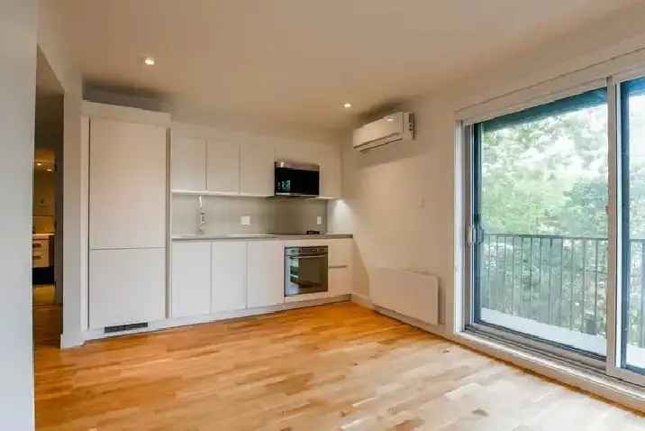 Renovated 1-Bedroom Apartment Near UDEM