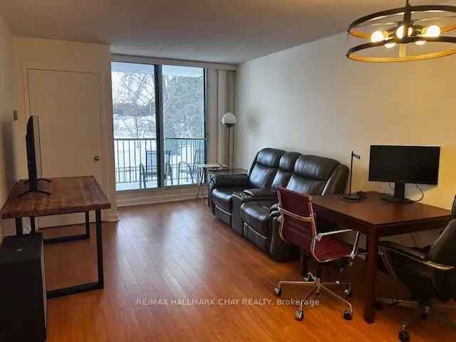 1 Bedroom Condo in Barrie Waterfront Community