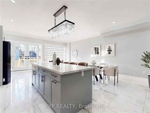 Luxury 5-Bed 4-Bath Detached Home in Leslieville Toronto