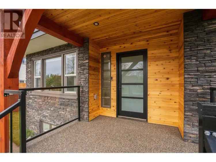 4 Bed 2 Bath Home in Crescents Neighborhood