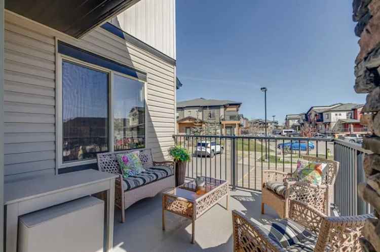 Modern 2-Bed 2-Bath Corner Unit with Upgrades