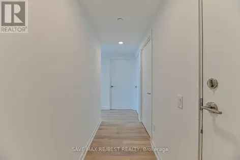 3 rooms apartment of 157 m² in Toronto