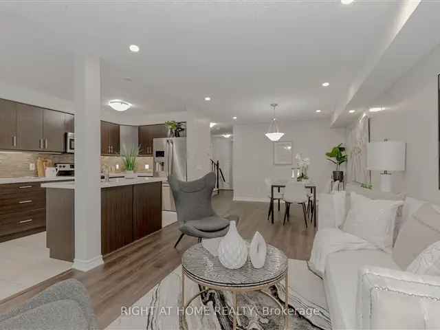 Townhouse For Sale in Oshawa, Ontario