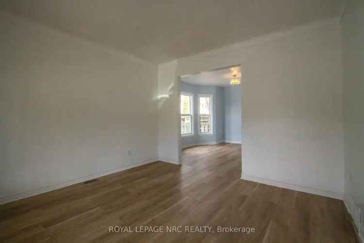 Charming 4-Bedroom Home in Downtown Niagara Falls