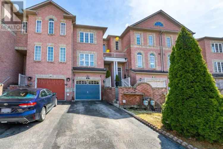 Freehold Townhome 3 2 Baths 1340 Sqft Scarborough
