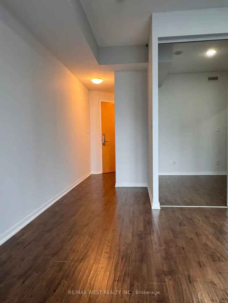 Condo For Rent in 55, Bremner Boulevard, Toronto, Ontario