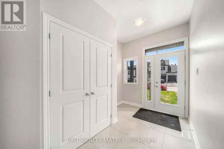 Valecraft Townhouse 3 Beds 2.5 Baths New Construction
