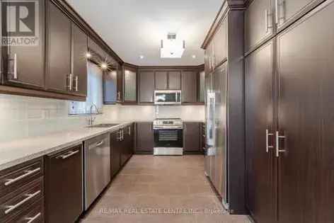 3 1 Bedroom 3 Bathroom Home in Mississauga Lisgar Family Friendly