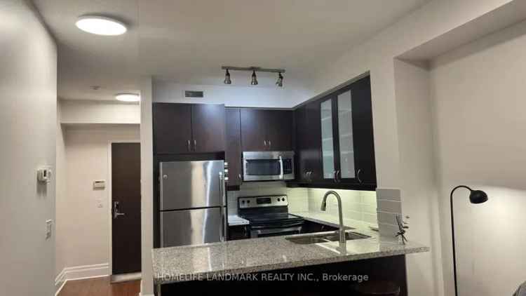 Downtown Markham Modern Unit Spacious Balcony Steps to Transit