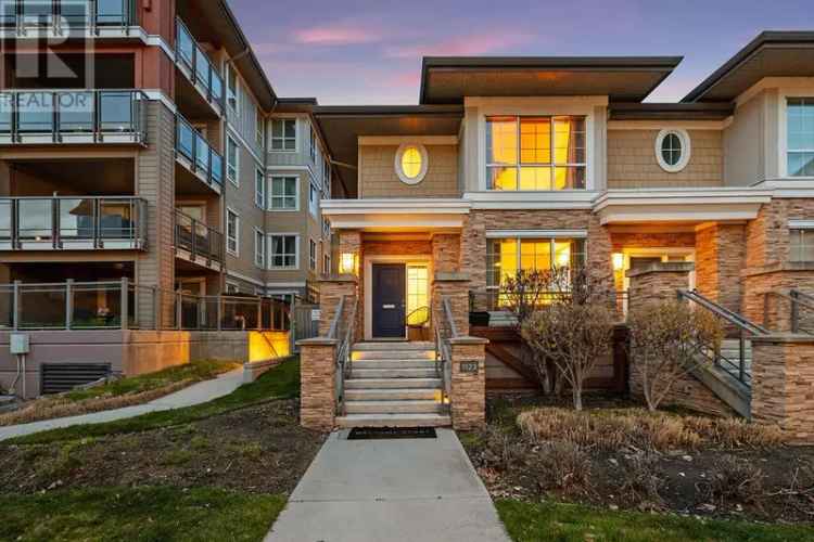 Kelowna Luxury Townhome Resort Style Amenities 3 Beds 3 Baths