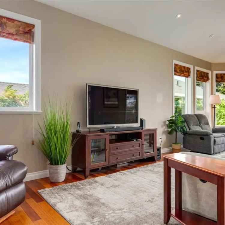 Buy House in North Nanaimo with 4 Bedrooms and Garden Patio