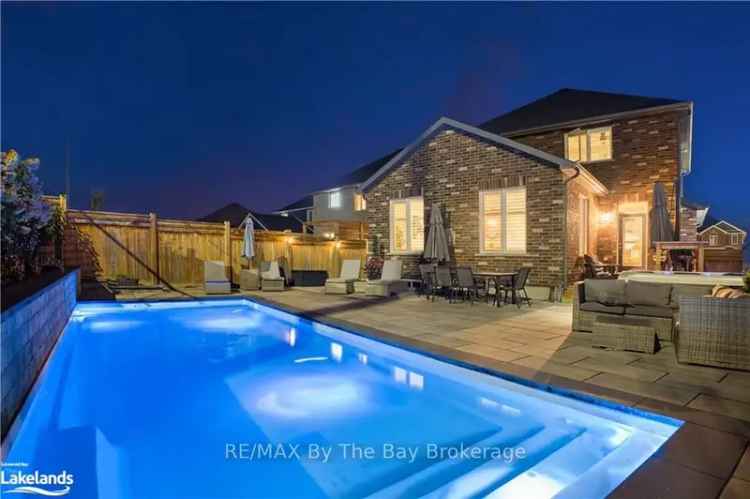 3-Bed 3.5-Bath Detached Home with Saltwater Pool in Collingwood