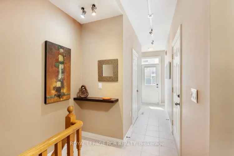 Updated Townhouse on Quiet Cul-de-Sac Backing onto Treed Ravine