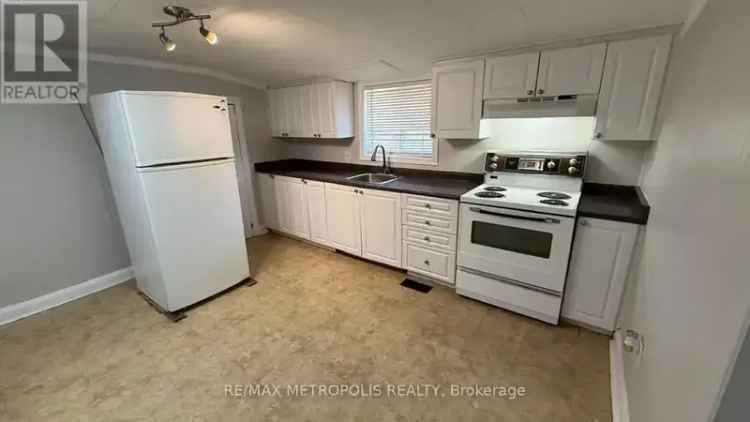 4 Bedroom 2 Bathroom House for Rent Near Durham College and Ontario Tech