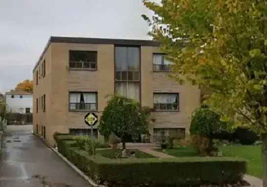 1 Bed Apt in South Etobicoke