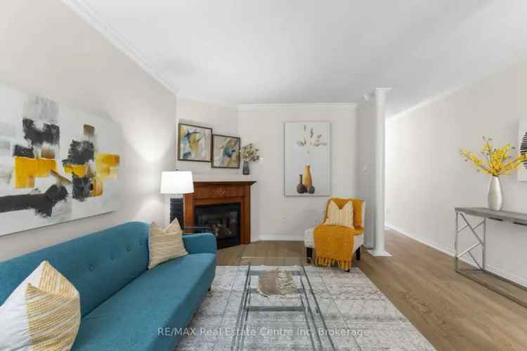 Stunning 3 Bedroom Townhome in Woodland Hill Newmarket