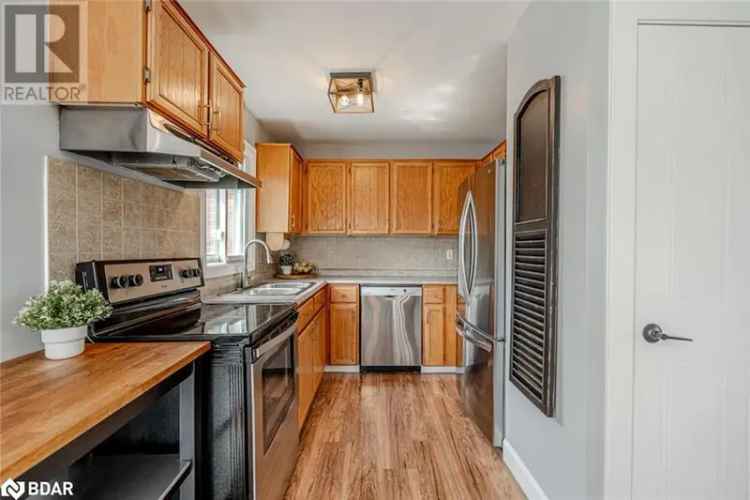 Sunnidale Family Home Near Parks Schools and Hwy 400