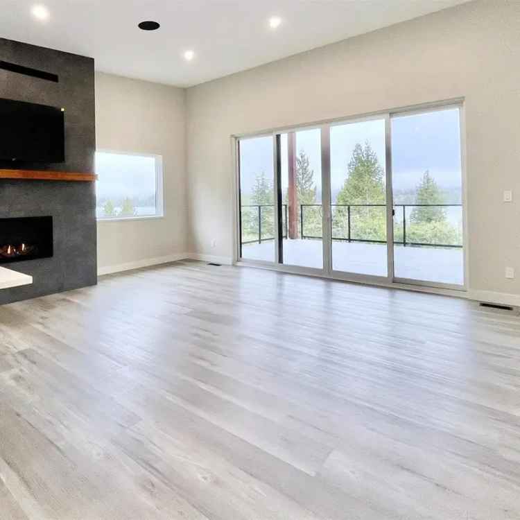 Sechelt Ocean View Home Multi Generational Living Legal Suite