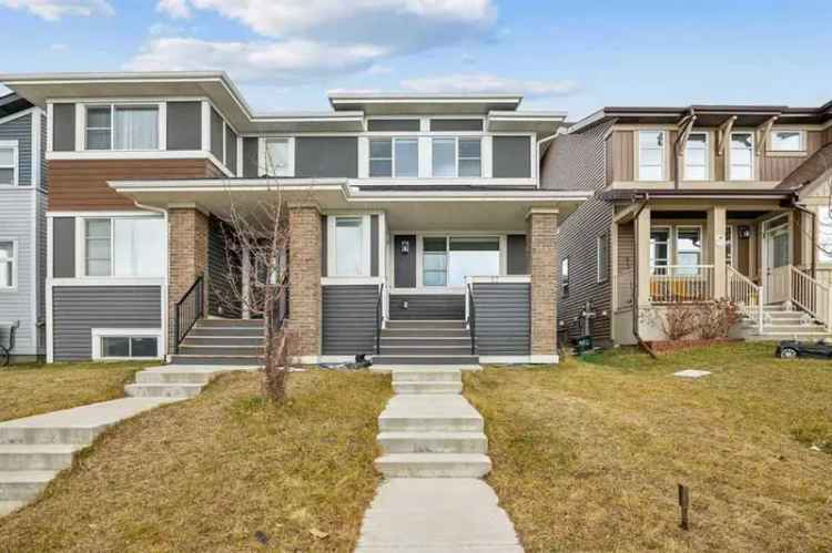 Duplex For Rent in Calgary, Alberta