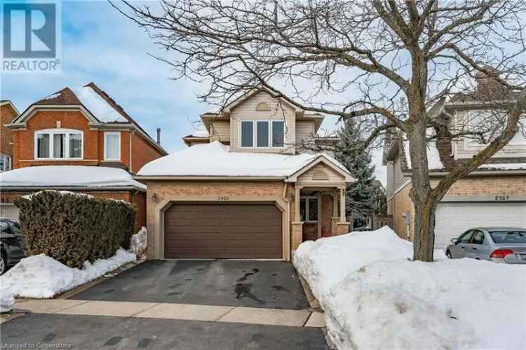 Buy House in Central Erin Mills Mississauga with Spacious Backyard Oasis