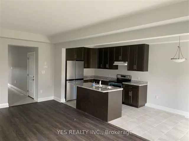 3-Bedroom 3-Bathroom Townhome Near Brock University