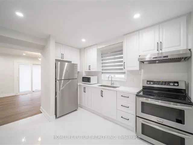 Modern 4+1 Bedroom Home Near UTSC and Hwy 401