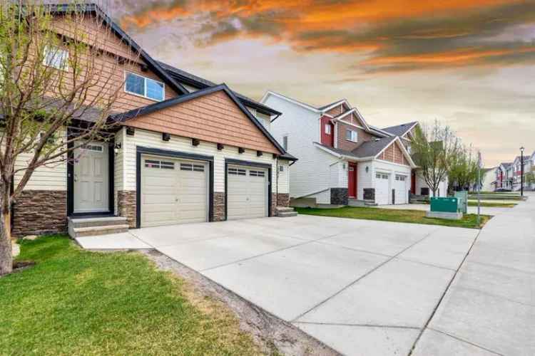 Stunning Updated Townhouse in Panorama Hills