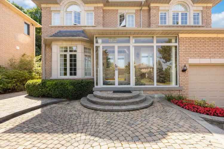 House For Sale in Markham, Ontario