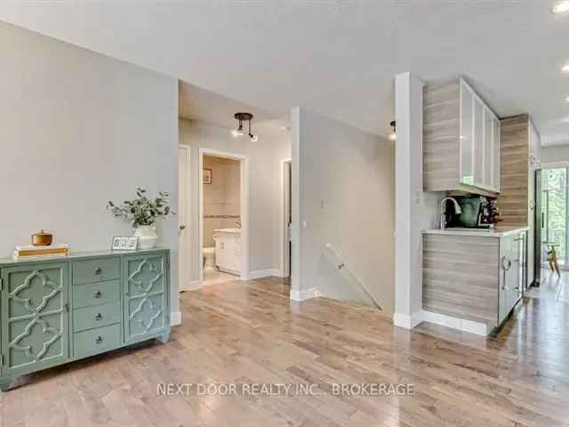 House For Sale in Tillsonburg, Ontario