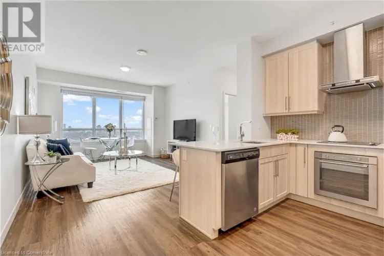 Burlington Paradigm Condos 2-Bedroom Suite with Stunning Views