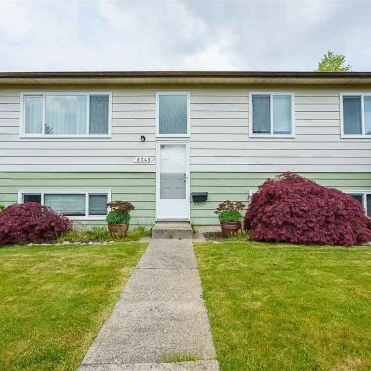 4 Bed 2 Bath House For Sale Large Lot Development Potential