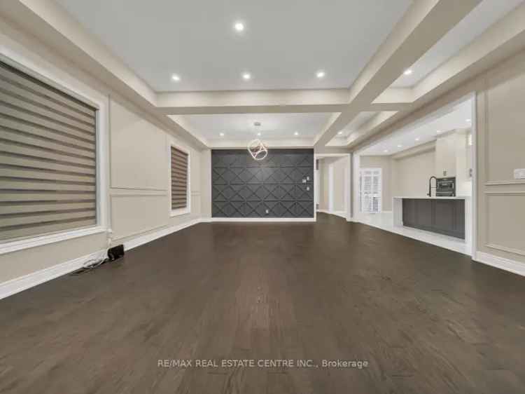 Luxury Buy House with 4 Master Bedrooms and Upgrades in Canada