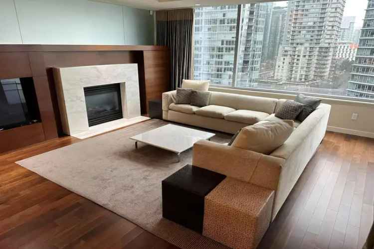 One Harbour Green Luxury Condo for Sale