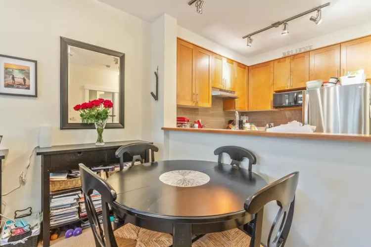 101 4883 MACLURE Mews in Vancouver: Quilchena Townhouse for sale (Vancouver West)  : MLS®# R2976401