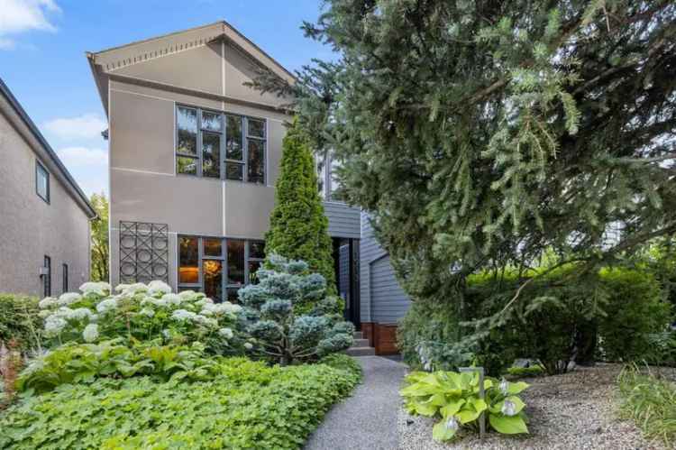 Stunning Remodeled Marda Loop Home 2500 sq ft