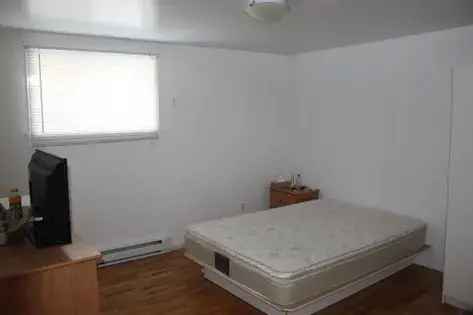 Student Apartment Near Cégep Garneau and Université Laval