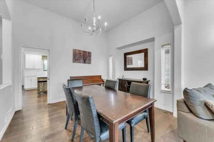 6 Bed 4 Bath Home in Fleetwood Tynehead Surrey
