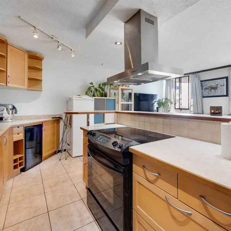 Metrotown Condo 2 Bed 1 Bath City View