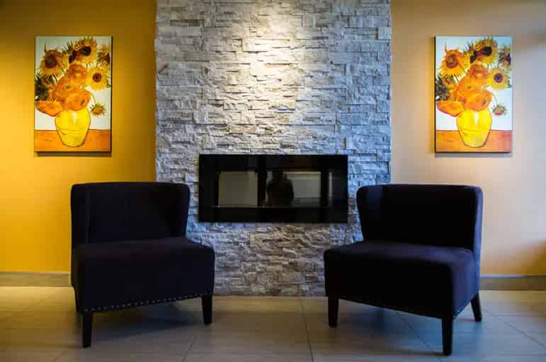 2239 Eglinton Ave E Apartment - Scarborough