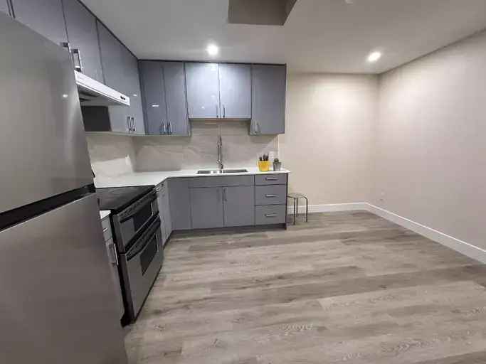 Apartment For Rent in Vancouver, British Columbia