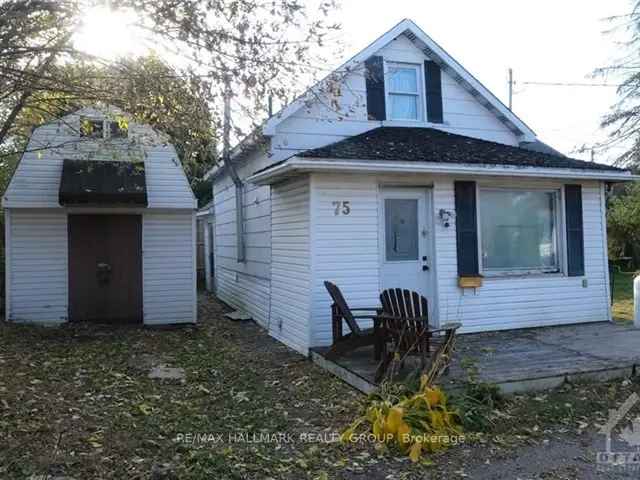 Investor Special Cozy 1.5 Story Home Huge Lot R3 Zoning