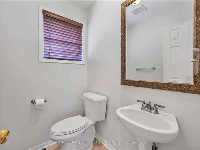 House For Sale in Barrie, Ontario