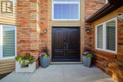Luxury Ravine Lot Home Glen Abbey 5 Beds 3 Baths