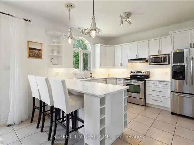 Charming Ilderton Home Near London - Family Oasis