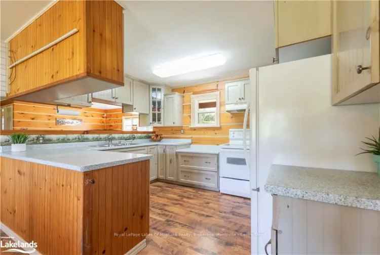 House For Sale in Huntsville, Ontario